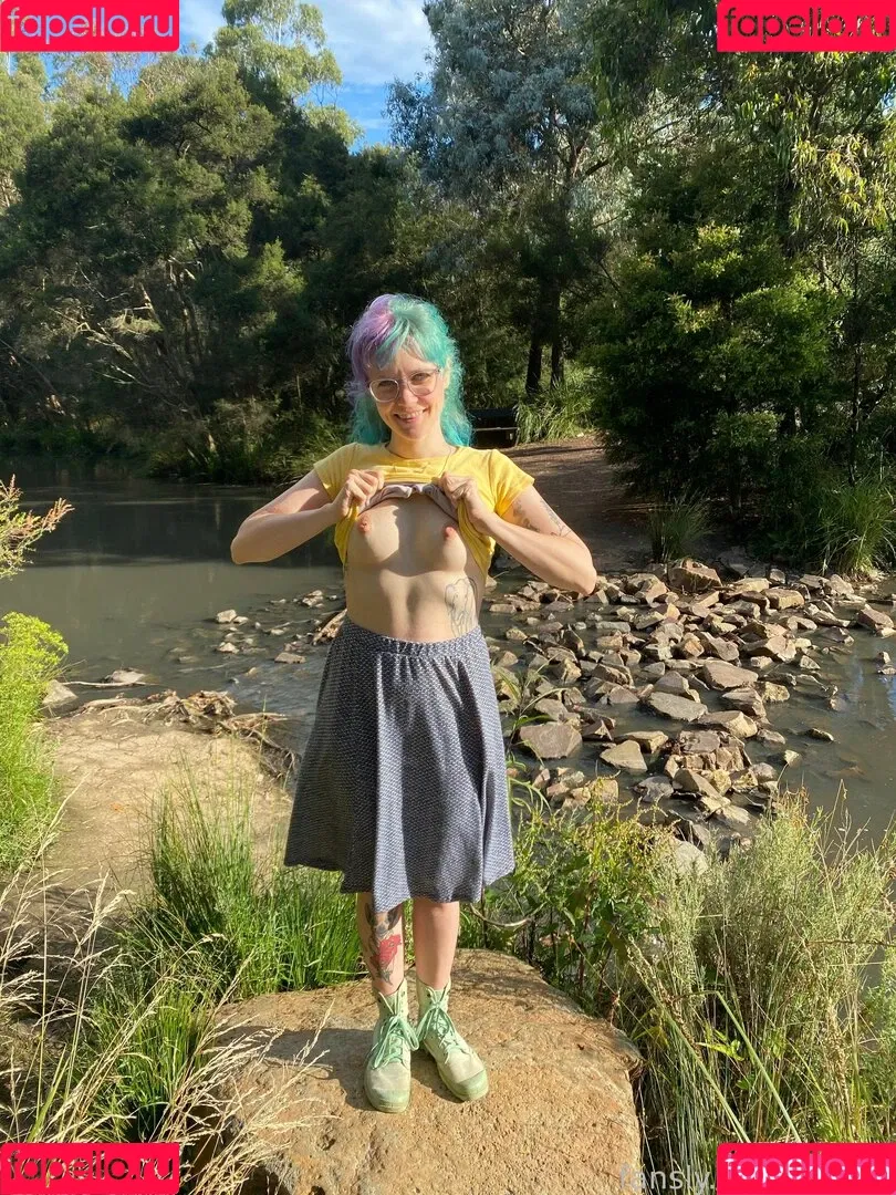 Heidiv / heidivnet / vheidiv Onlyfans Photo Gallery 