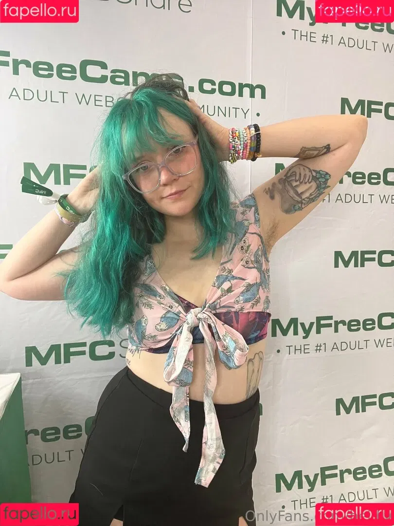 Heidiv / heidivnet / vheidiv Onlyfans Photo Gallery 