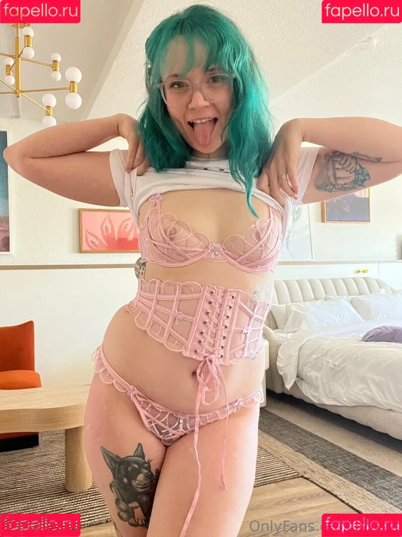 Heidiv / heidivnet / vheidiv Onlyfans Photo Gallery 