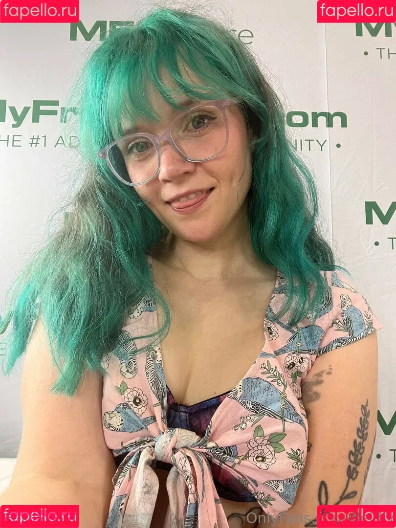 Heidiv / heidivnet / vheidiv Onlyfans Photo Gallery 