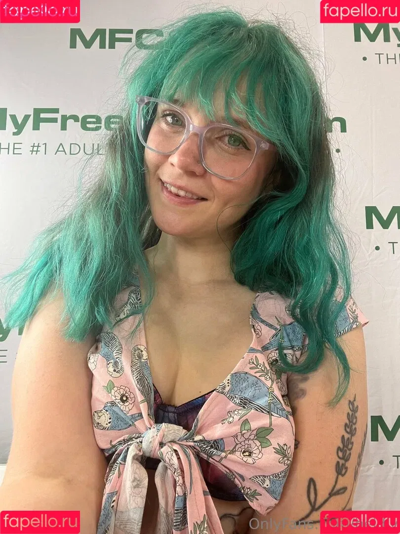 Heidiv / heidivnet / vheidiv Onlyfans Photo Gallery 
