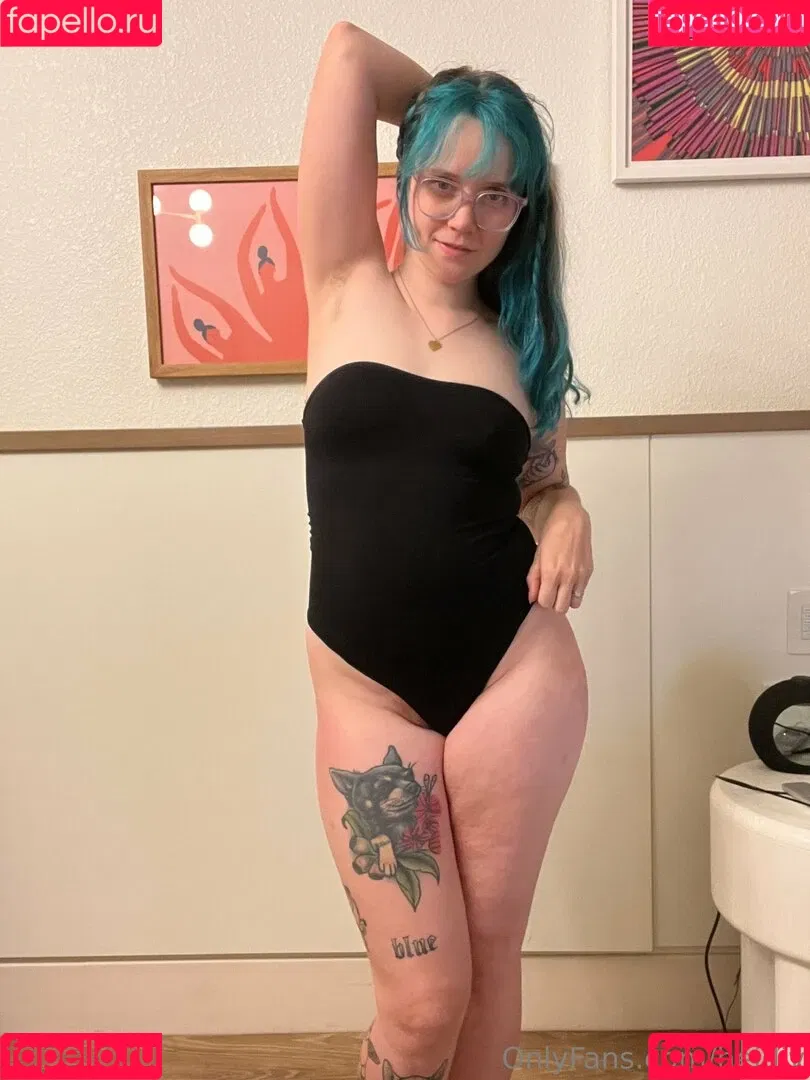 Heidiv / heidivnet / vheidiv Onlyfans Photo Gallery 