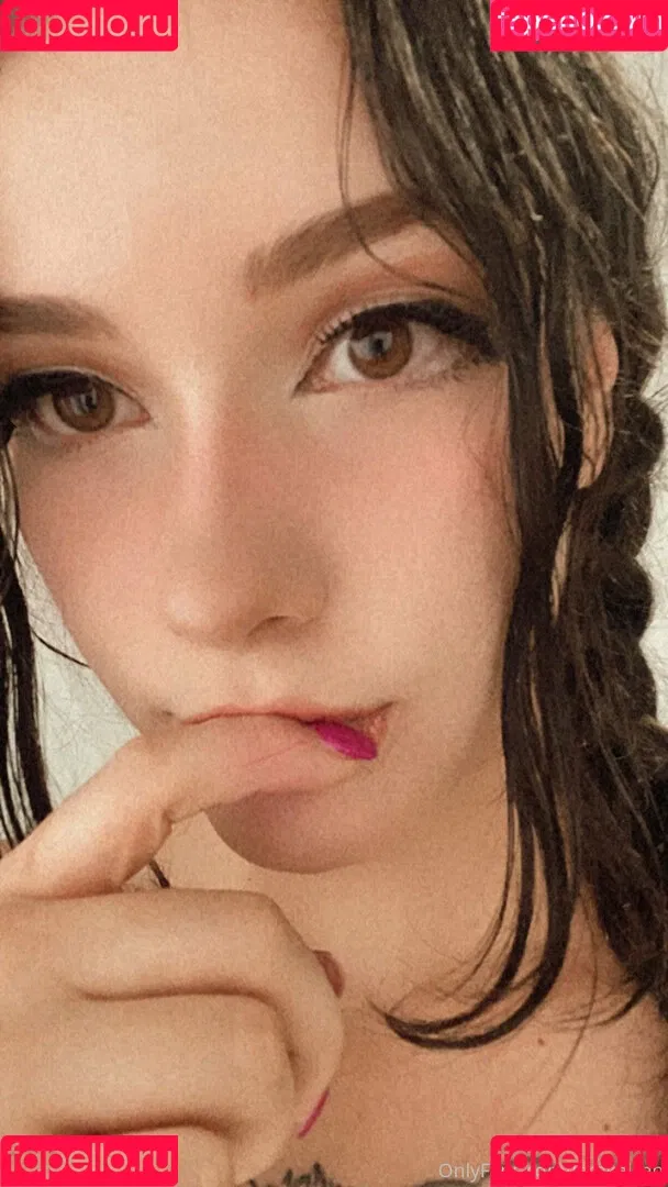 Laura Maya / estefa.dfiire / stephaniedfiore Onlyfans Photo Gallery 