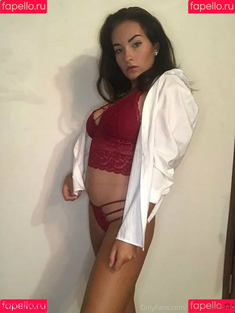 anyabrunette / hisbrunette Onlyfans Photo Gallery 