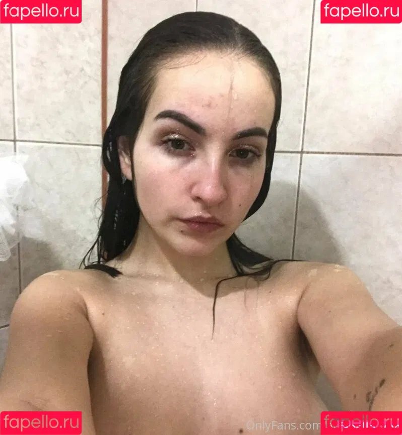 anyabrunette / hisbrunette Onlyfans Photo Gallery 