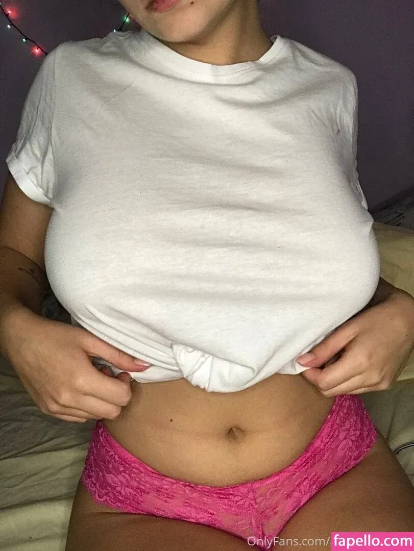 anyabrunette / hisbrunette Onlyfans Photo Gallery 