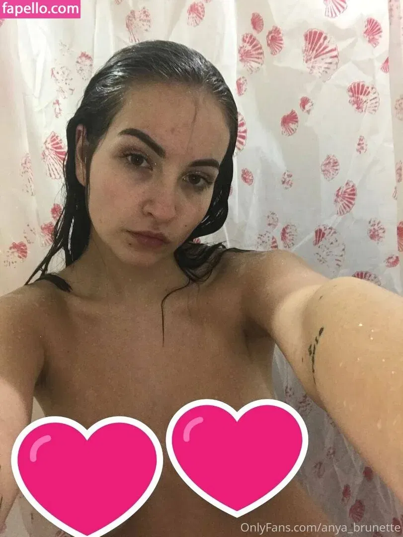 anyabrunette / hisbrunette Onlyfans Photo Gallery 