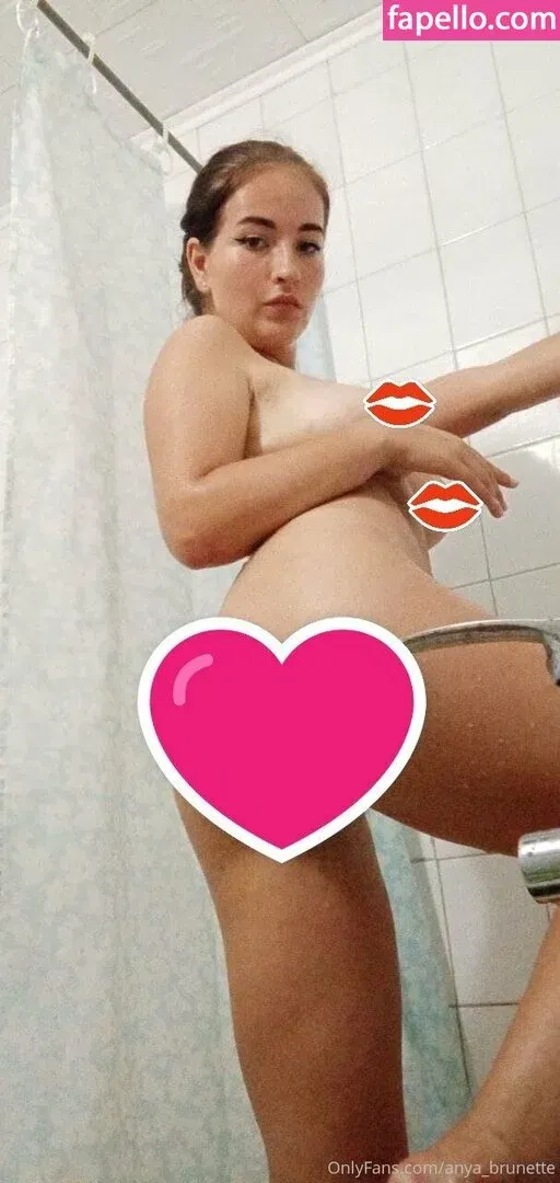 anyabrunette / hisbrunette Onlyfans Photo Gallery 