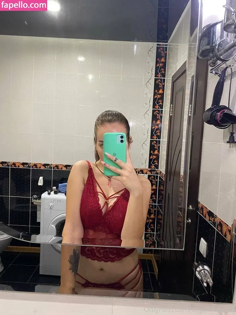 anyabrunette / hisbrunette Onlyfans Photo Gallery 