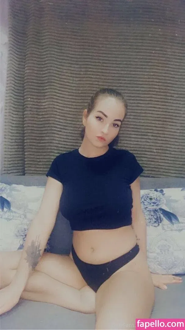 anyabrunette / hisbrunette Onlyfans Photo Gallery 