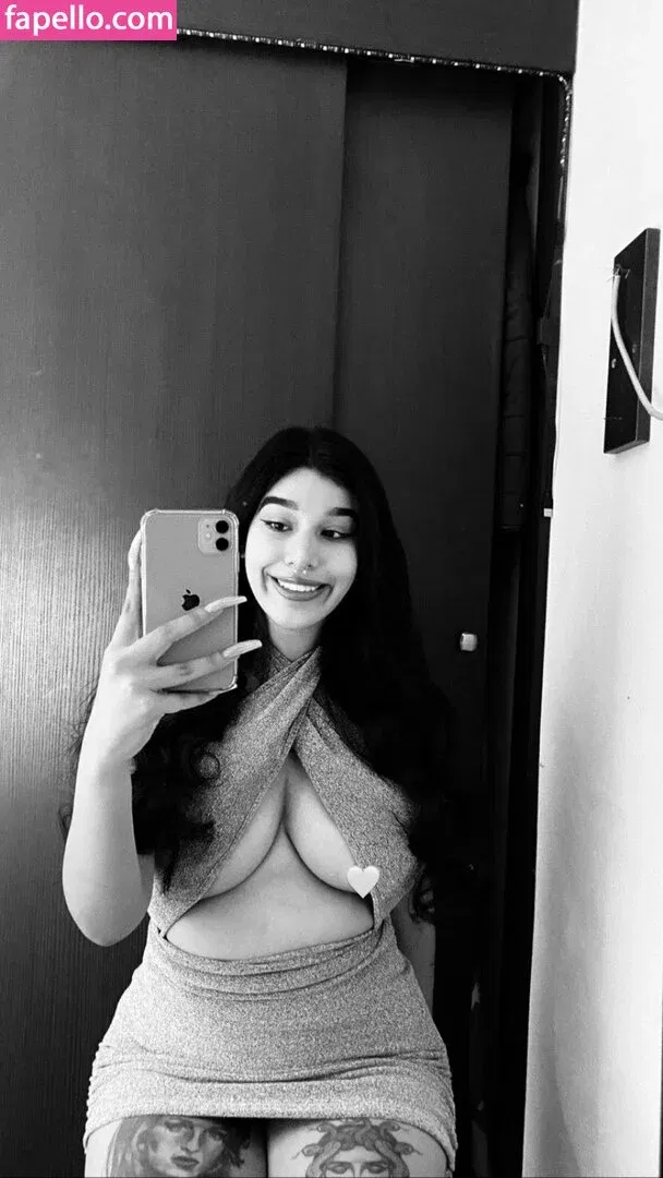 Fernanda V / mafe_sita Onlyfans Photo Gallery 