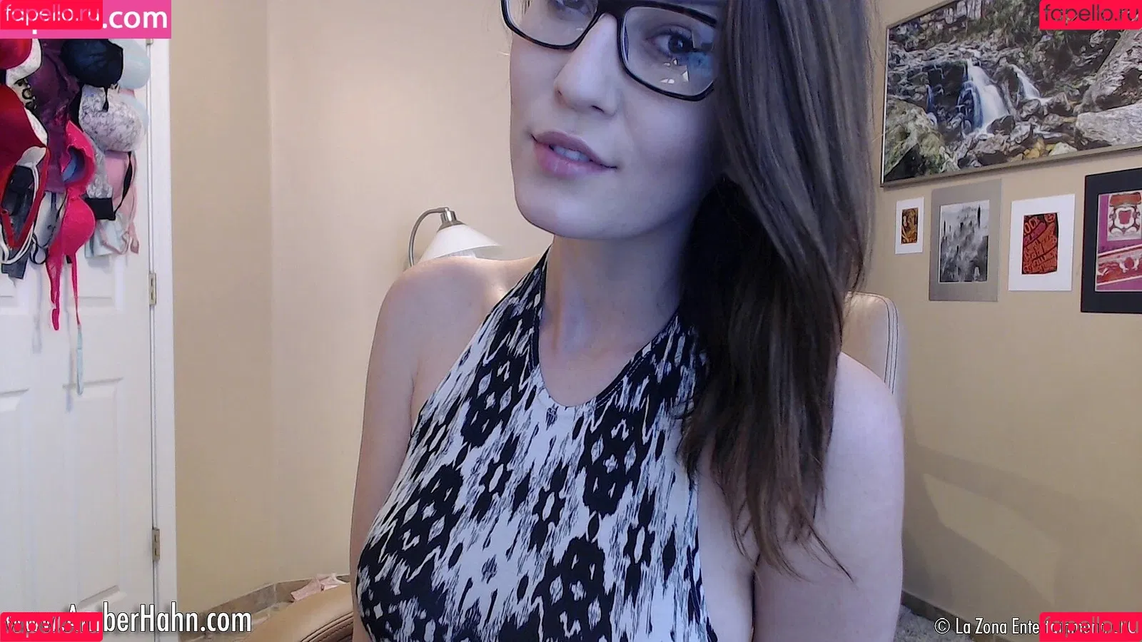 Amber Hahn / ImAmberHahn / amber_._hahn Onlyfans Photo Gallery 
