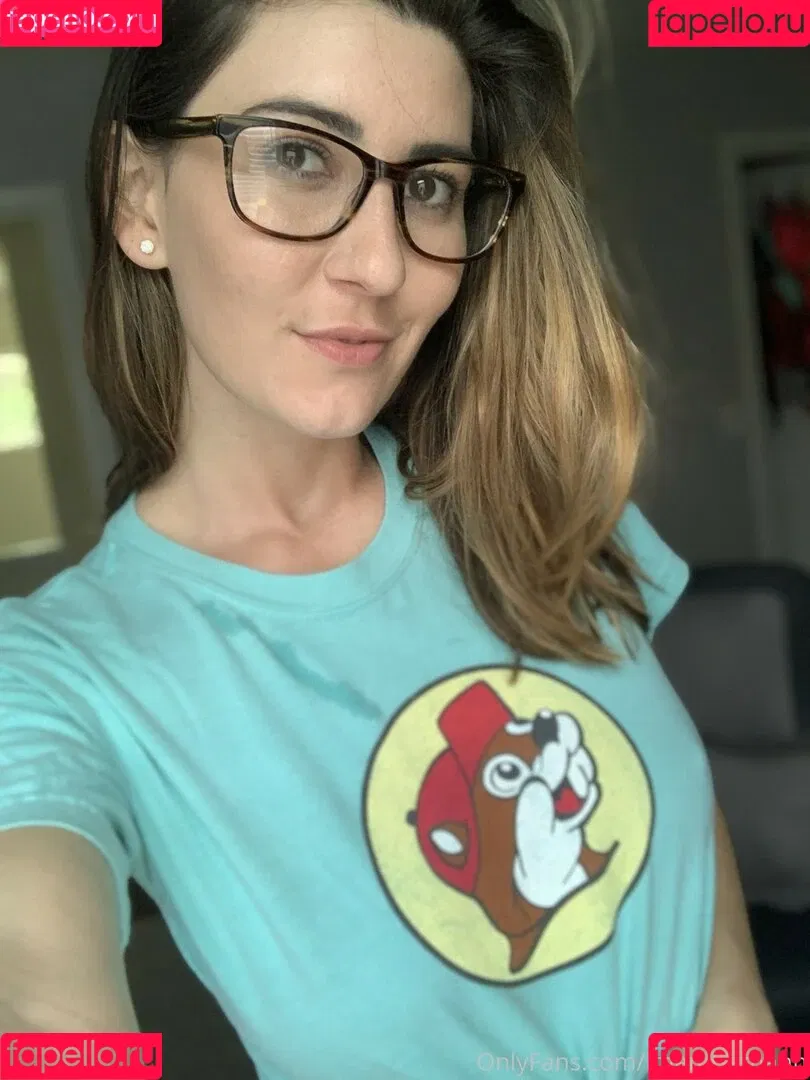 Amber Hahn / ImAmberHahn / amber_._hahn Onlyfans Photo Gallery 
