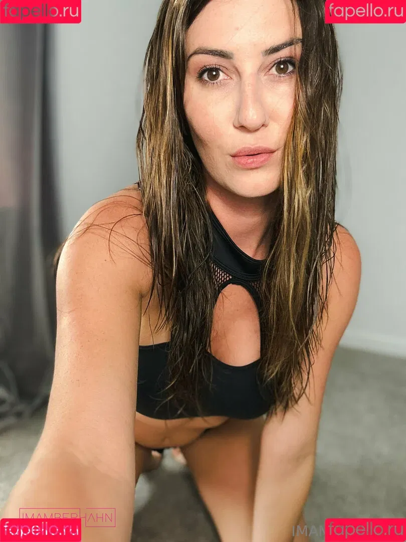 Amber Hahn / ImAmberHahn / amber_._hahn Onlyfans Photo Gallery 