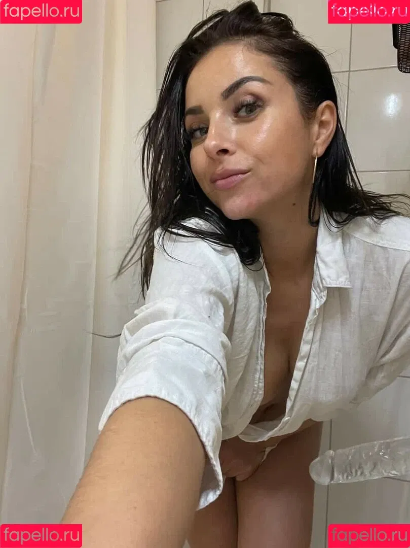 julia.amareno / juliaamareno Onlyfans Photo Gallery 