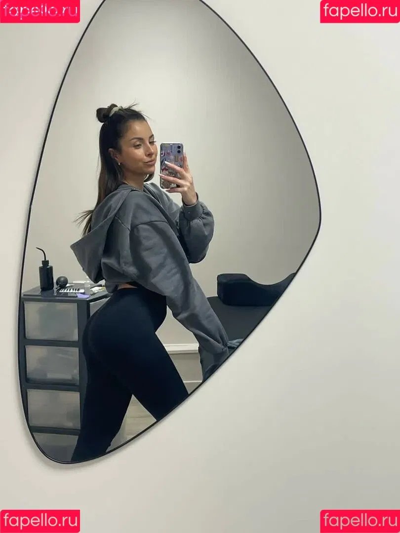 julia.amareno / juliaamareno Onlyfans Photo Gallery 