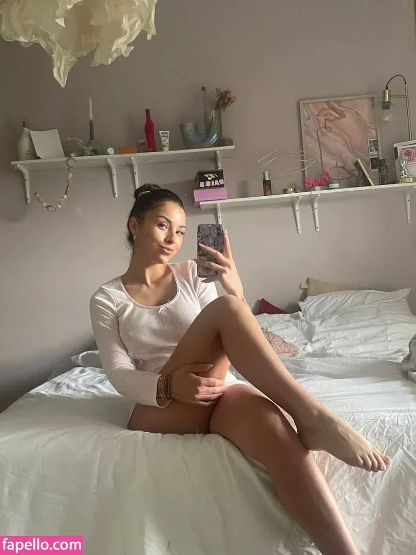 julia.amareno / juliaamareno Onlyfans Photo Gallery 