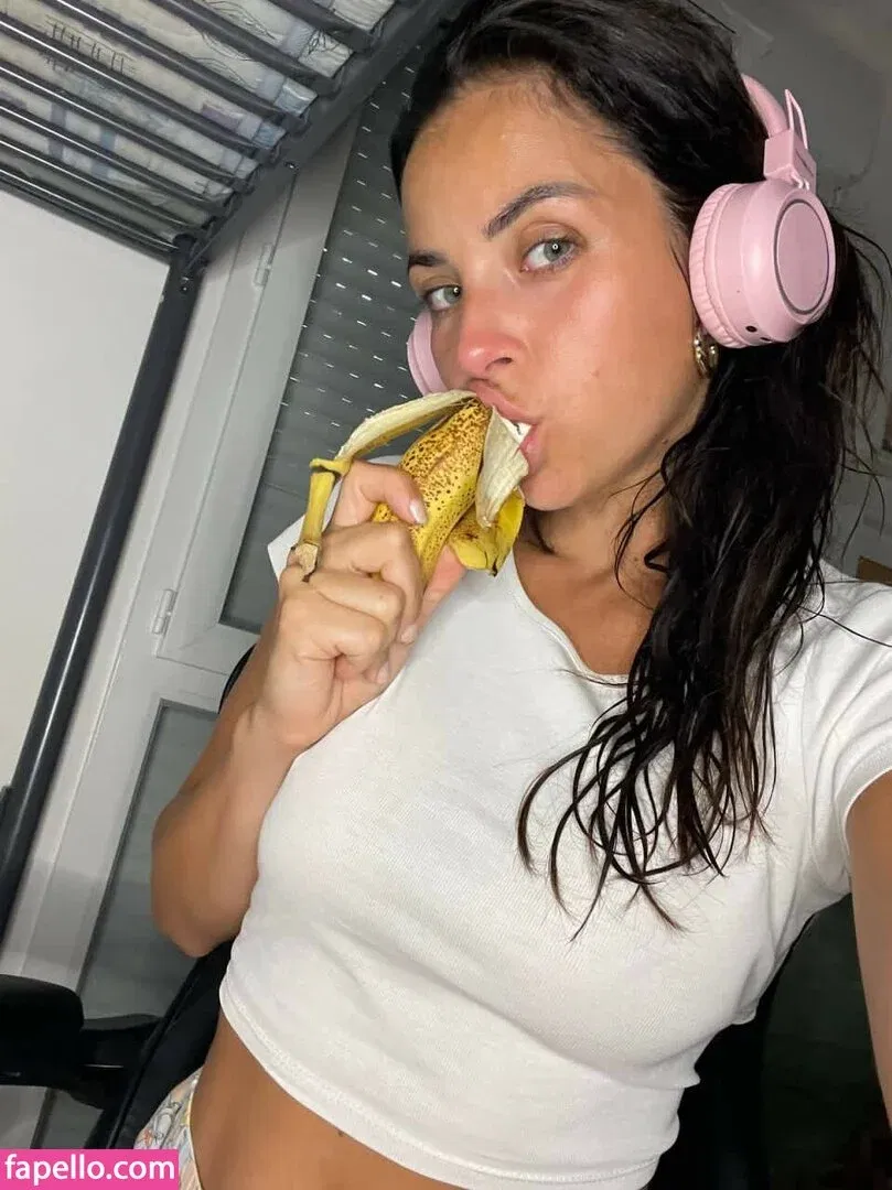 julia.amareno / juliaamareno Onlyfans Photo Gallery 