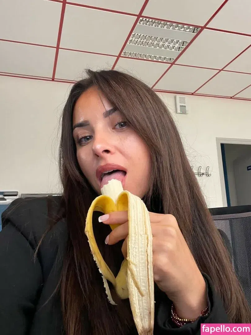 julia.amareno / juliaamareno Onlyfans Photo Gallery 