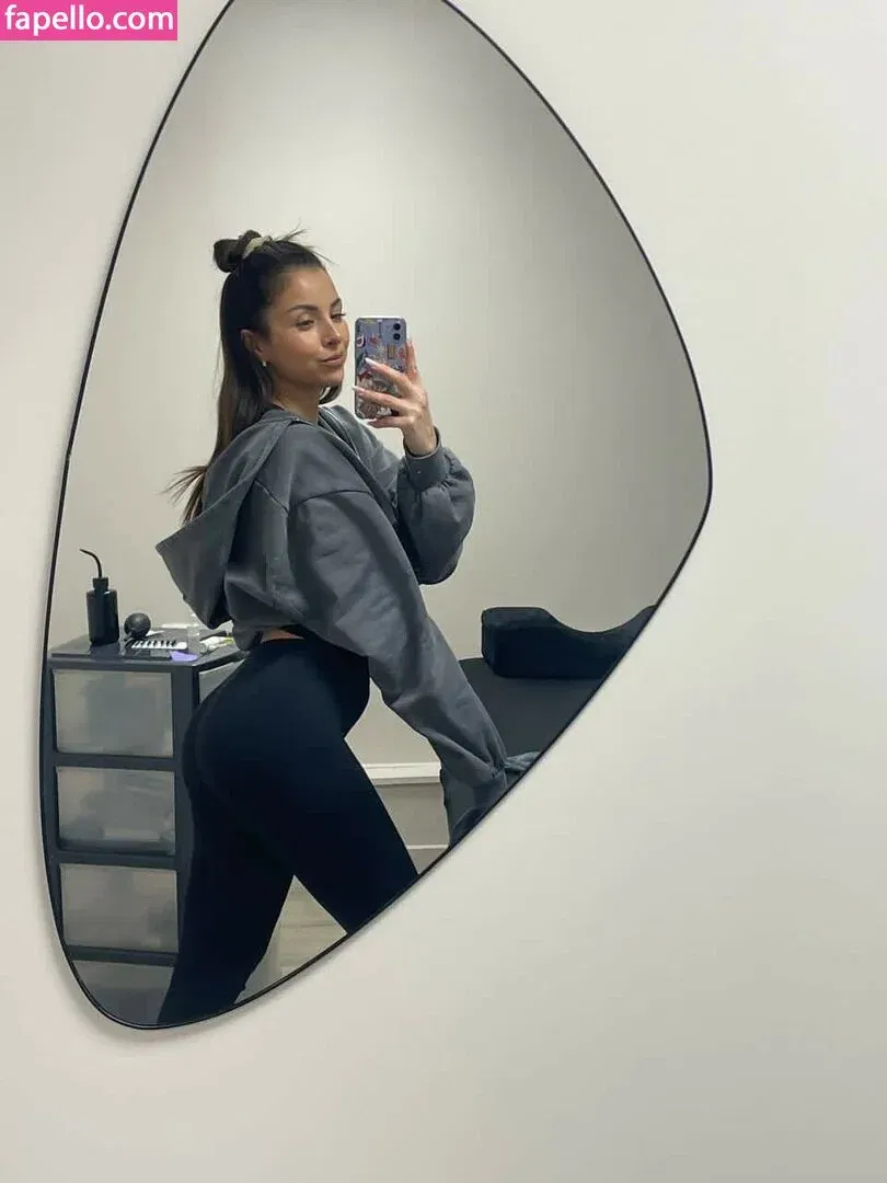 julia.amareno / juliaamareno Onlyfans Photo Gallery 