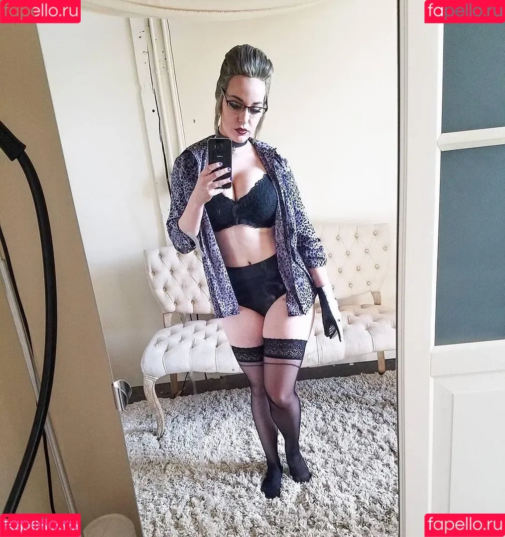 LisaLouPatreon / LisaLouWho / lisalouwhoxoxo Onlyfans Photo Gallery 