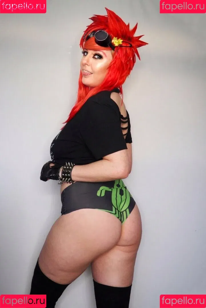 LisaLouPatreon / LisaLouWho / lisalouwhoxoxo Onlyfans Photo Gallery 