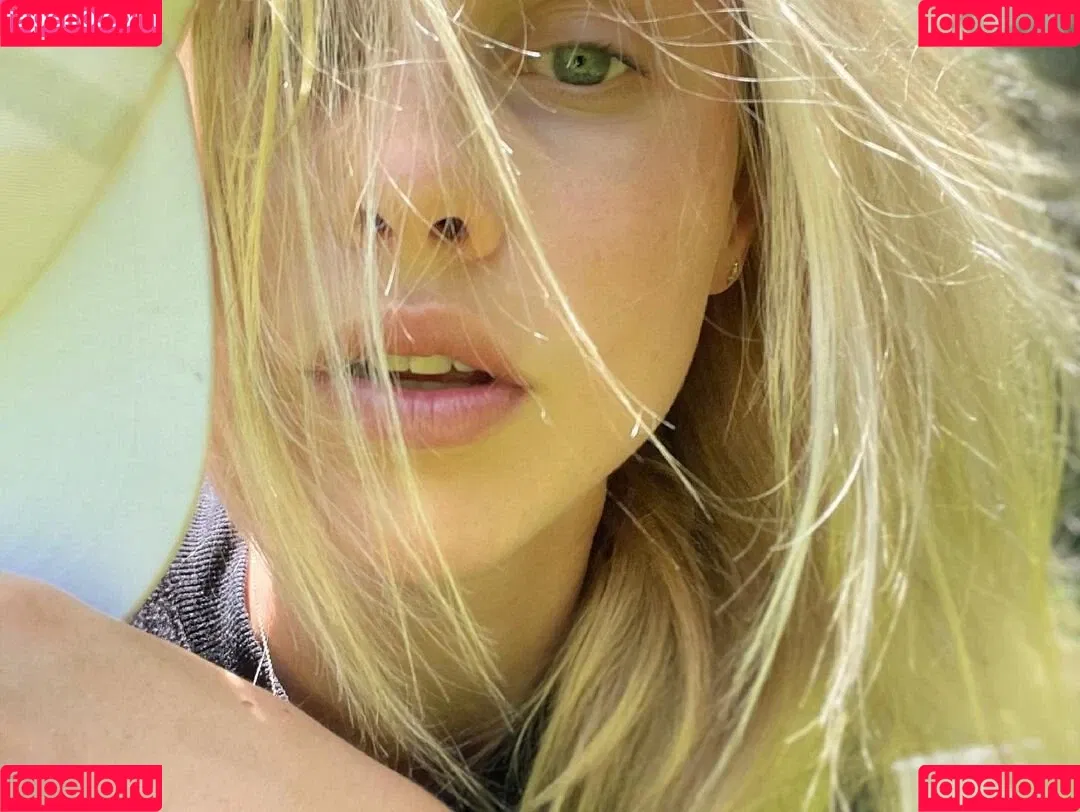 Claire Holt / claireholt Onlyfans Photo Gallery 
