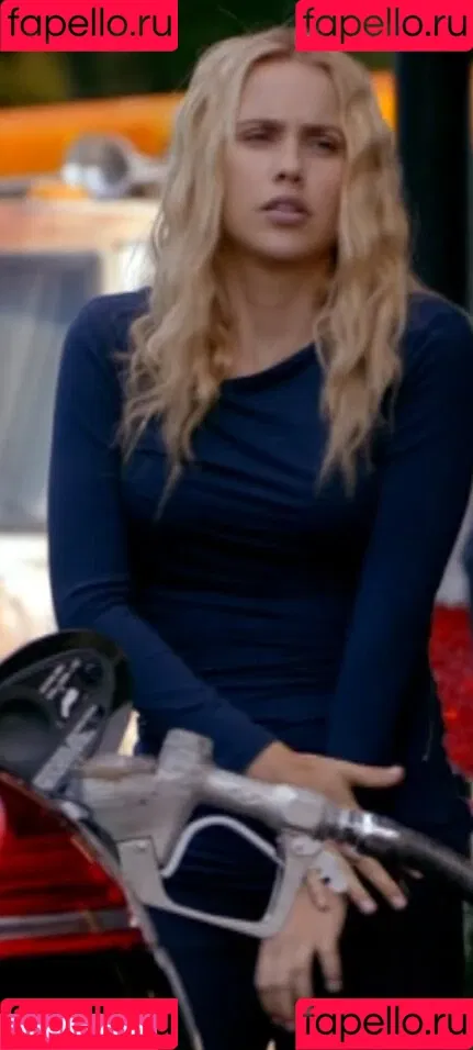 Claire Holt / claireholt Onlyfans Photo Gallery 