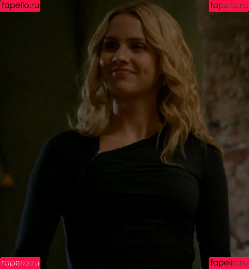 Claire Holt / claireholt Onlyfans Photo Gallery 