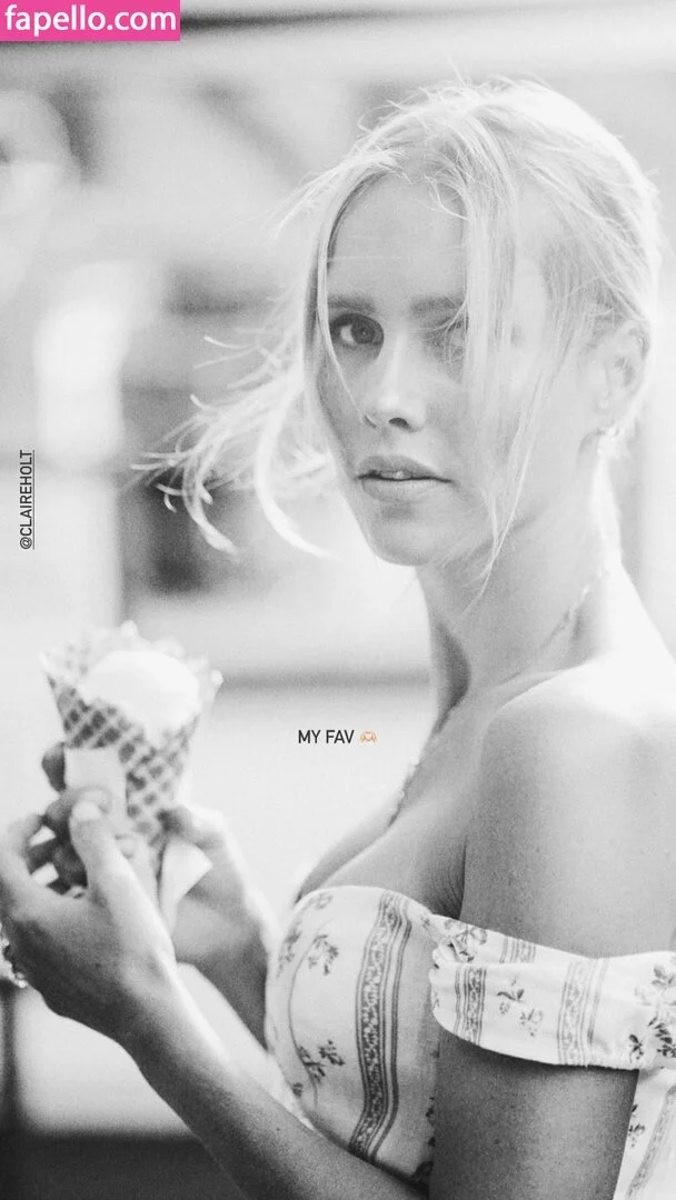 Claire Holt / claireholt Onlyfans Photo Gallery 
