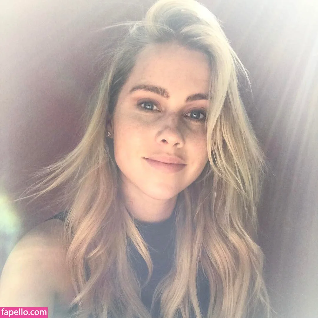 Claire Holt / claireholt Onlyfans Photo Gallery 