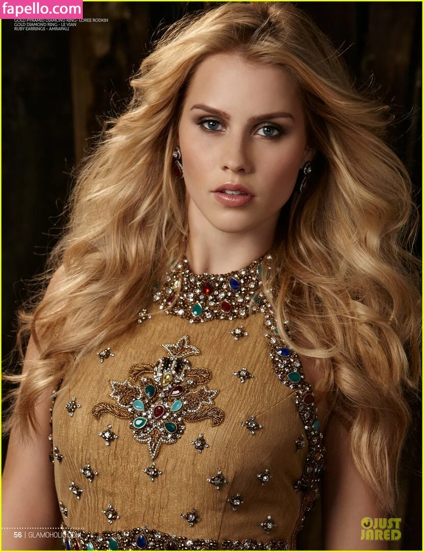 Claire Holt / claireholt Onlyfans Photo Gallery 