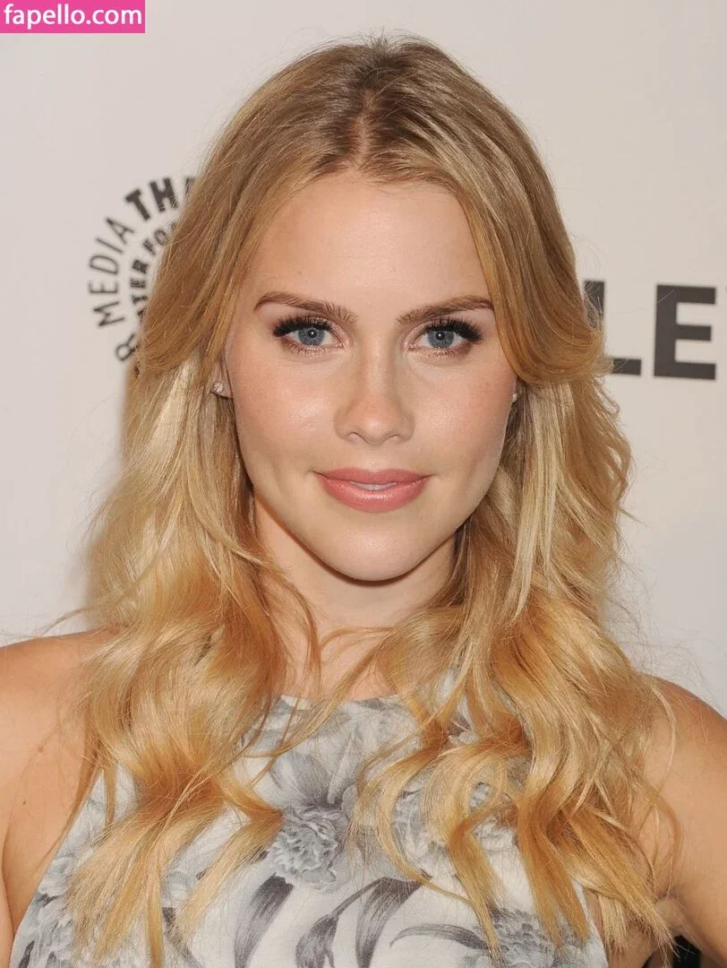 Claire Holt / claireholt Onlyfans Photo Gallery 