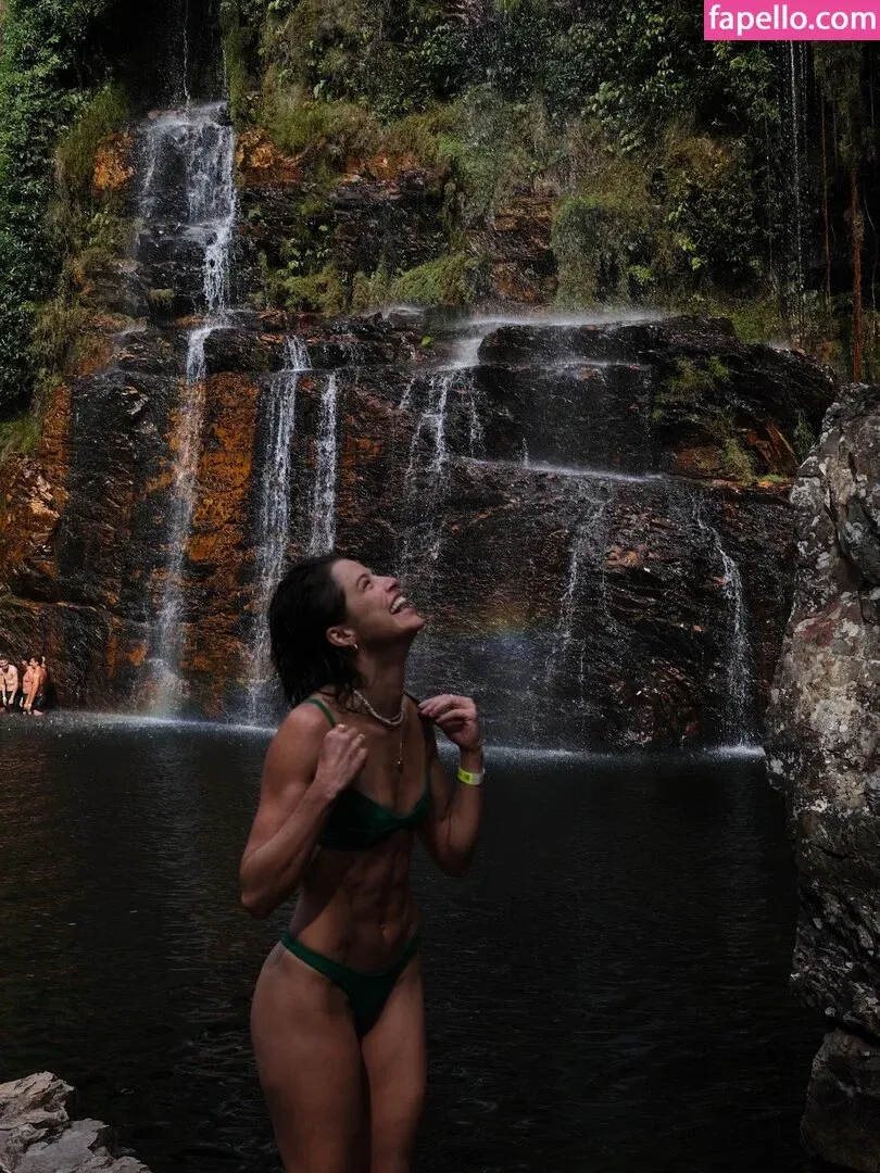 Agatha Moreira / agatha_paris22 / agathaamoreiraa Onlyfans Photo Gallery 