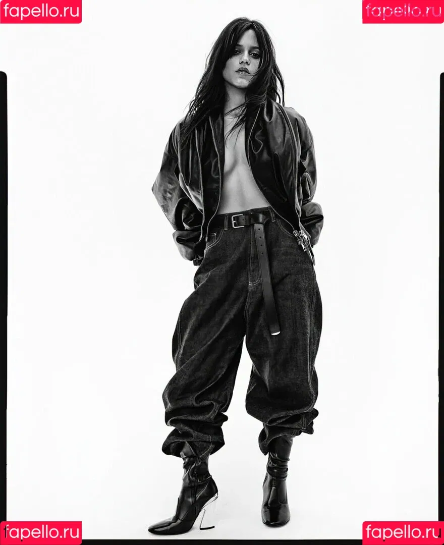 Jenna Ortega / Page / jennaortega / ortega_jenna Onlyfans Photo Gallery 