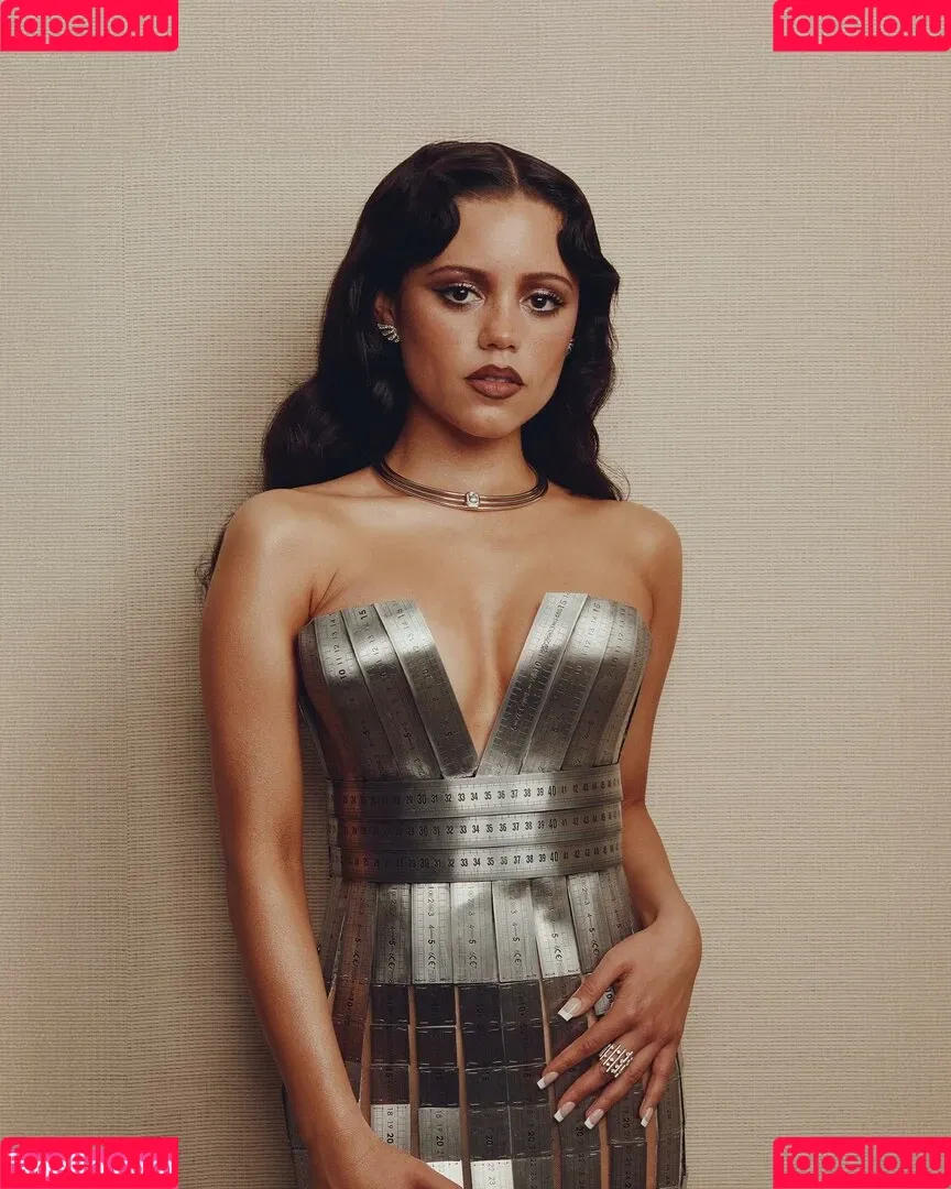 Jenna Ortega / Page / jennaortega / ortega_jenna Onlyfans Photo Gallery 
