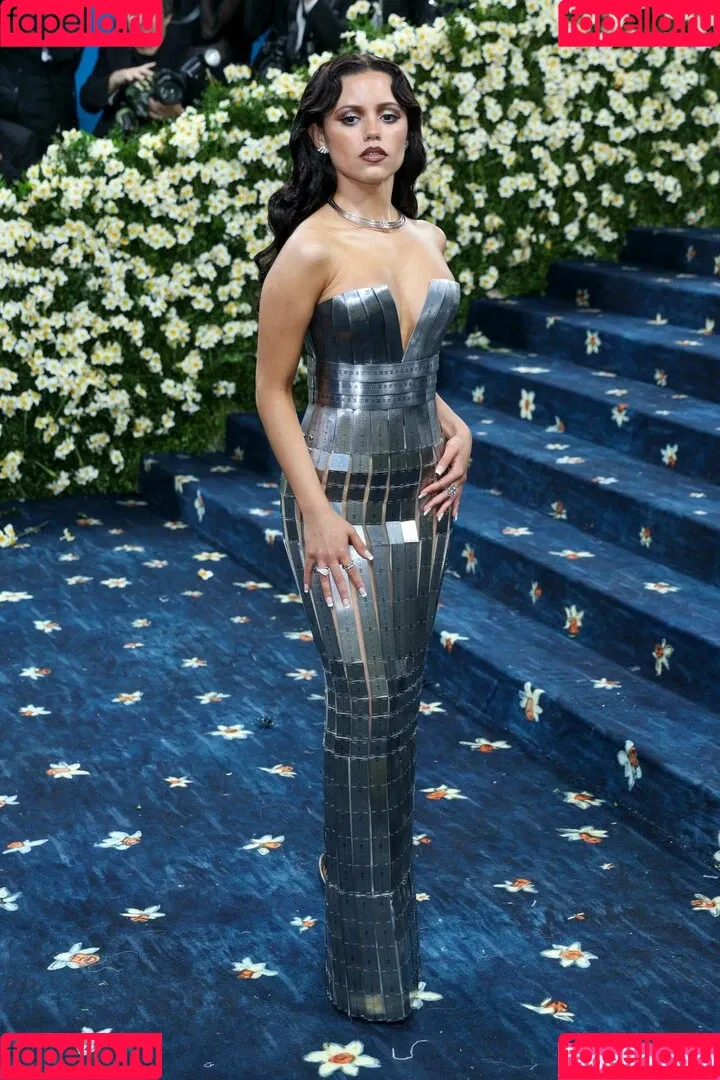 Jenna Ortega / Page / jennaortega / ortega_jenna Onlyfans Photo Gallery 