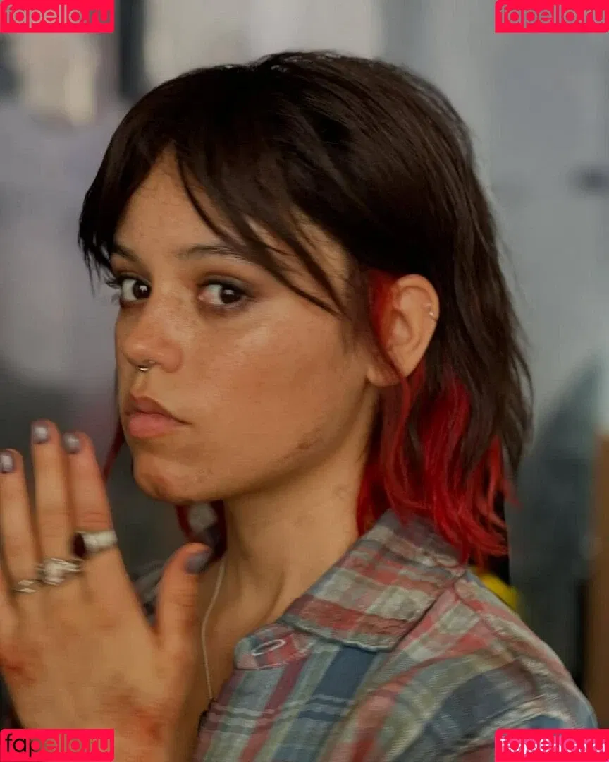 Jenna Ortega / Page / jennaortega / ortega_jenna Onlyfans Photo Gallery 