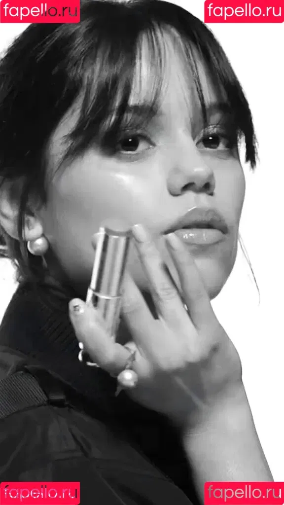 Jenna Ortega / Page / jennaortega / ortega_jenna Onlyfans Photo Gallery 
