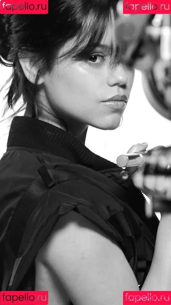 Jenna Ortega / Page / jennaortega / ortega_jenna Onlyfans Photo Gallery 