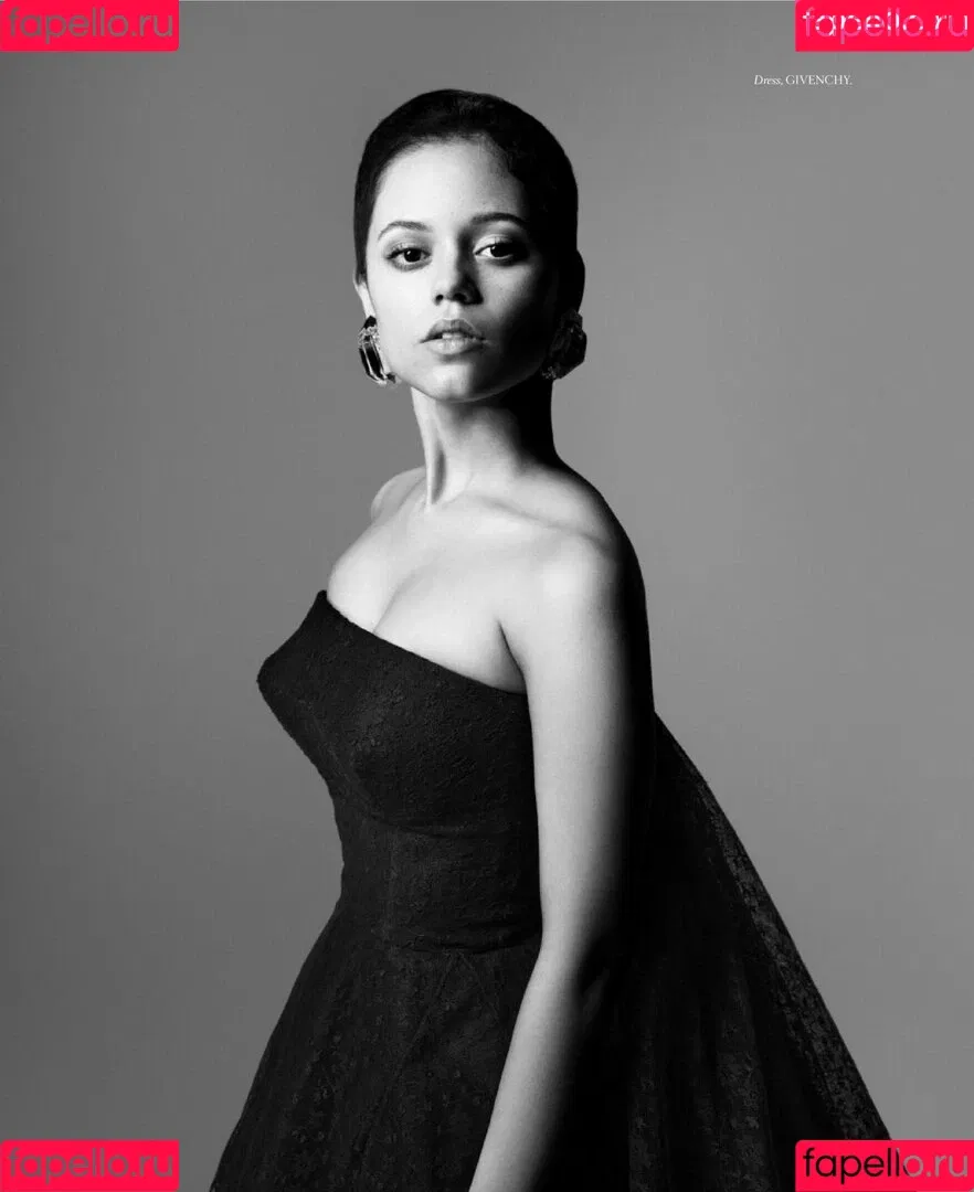 Jenna Ortega / Page / jennaortega / ortega_jenna Onlyfans Photo Gallery 