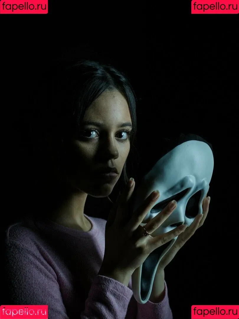 Jenna Ortega / Page / jennaortega / ortega_jenna Onlyfans Photo Gallery 