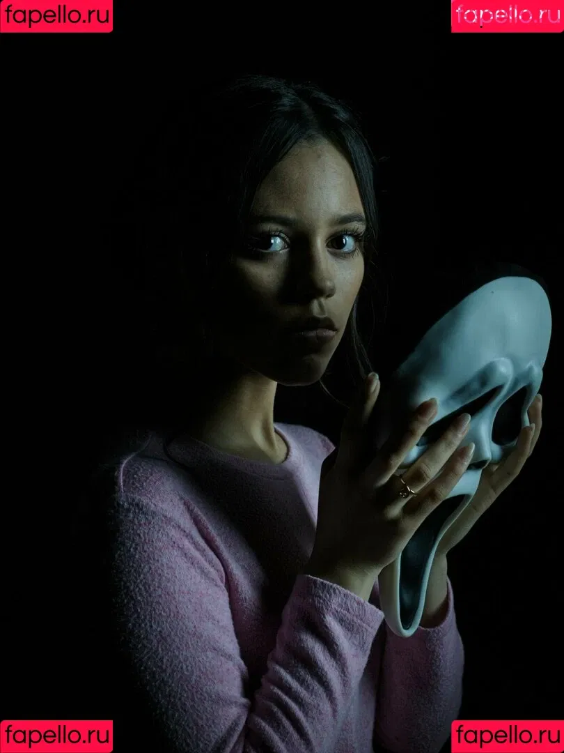 Jenna Ortega / Page / jennaortega / ortega_jenna Onlyfans Photo Gallery 