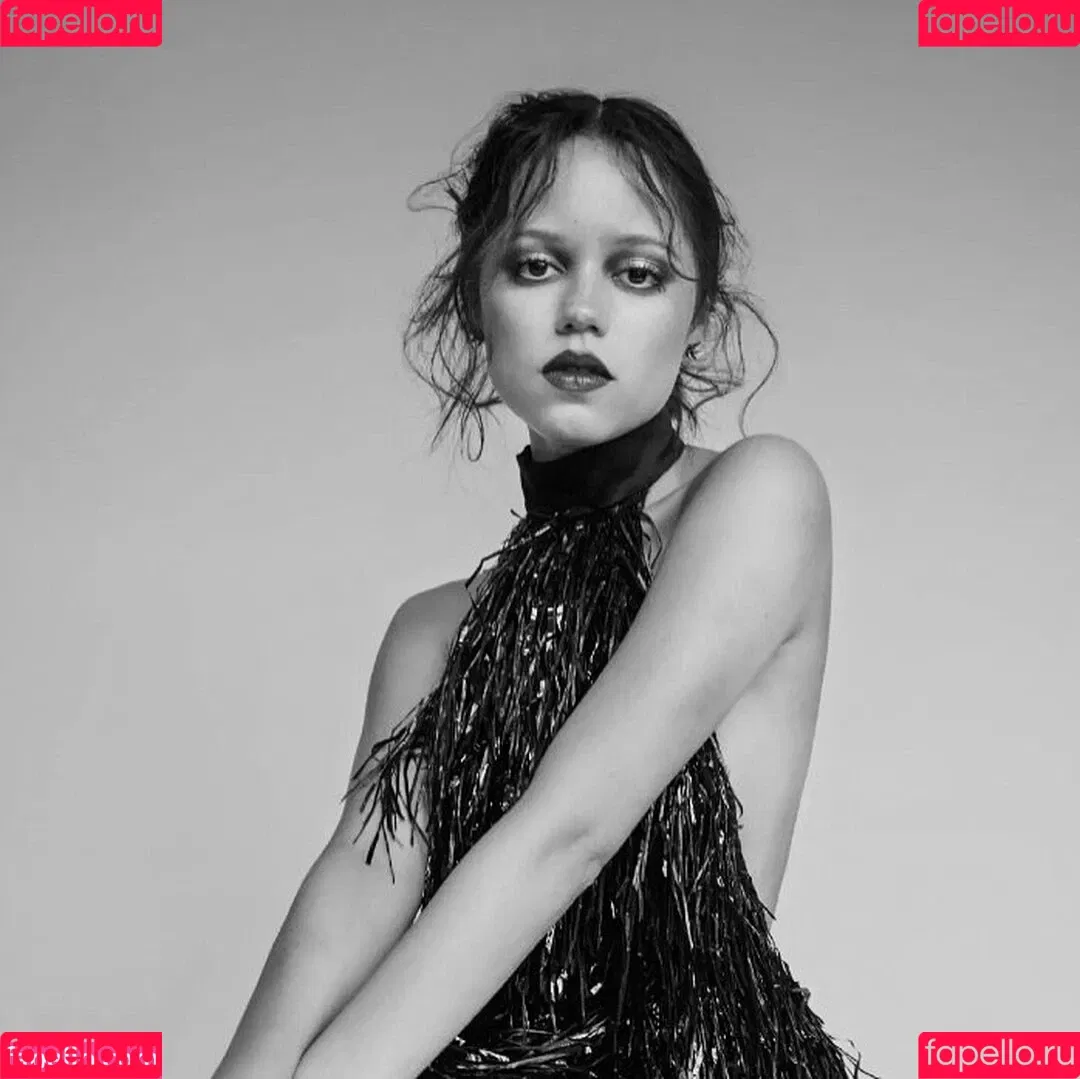 Jenna Ortega / Page / jennaortega / ortega_jenna Onlyfans Photo Gallery 