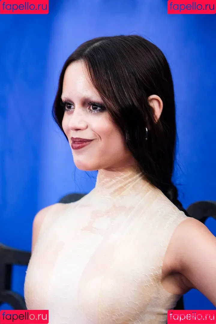 Jenna Ortega / Page / jennaortega / ortega_jenna Onlyfans Photo Gallery 