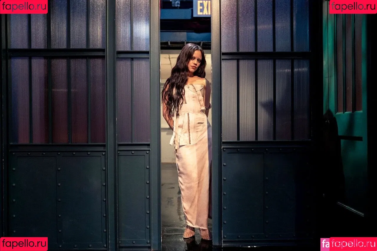 Jenna Ortega / Page / jennaortega / ortega_jenna Onlyfans Photo Gallery 