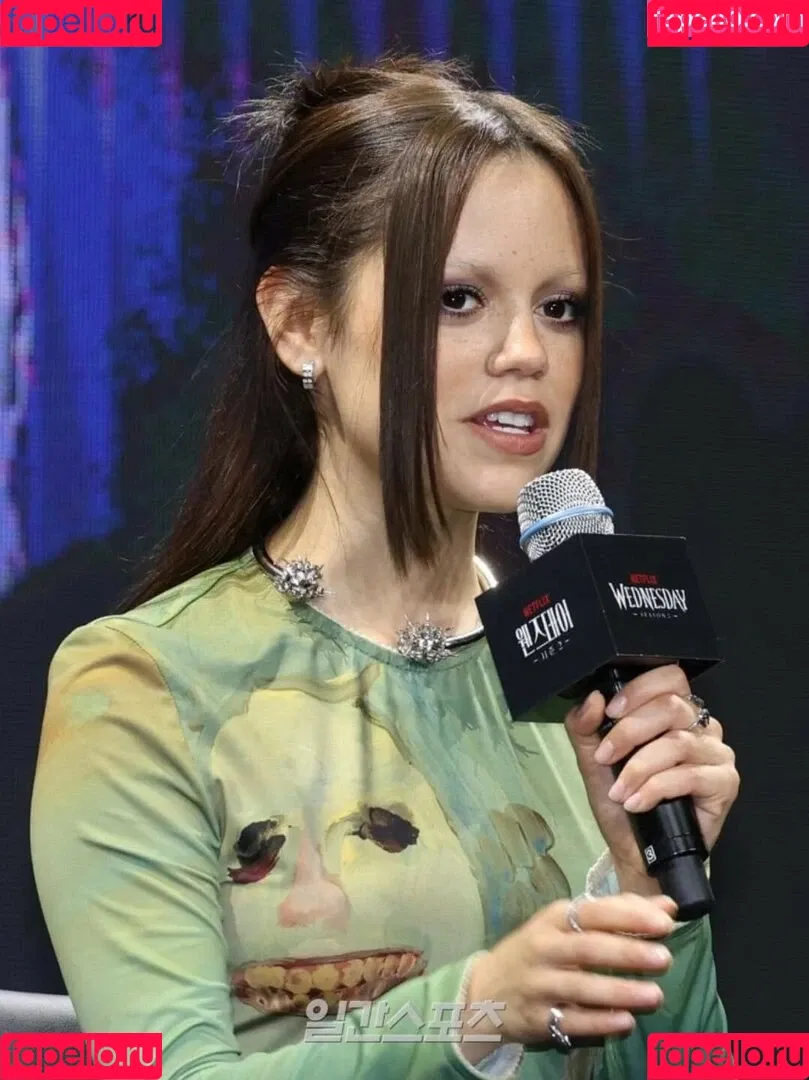 Jenna Ortega / Page / jennaortega / ortega_jenna Onlyfans Photo Gallery 