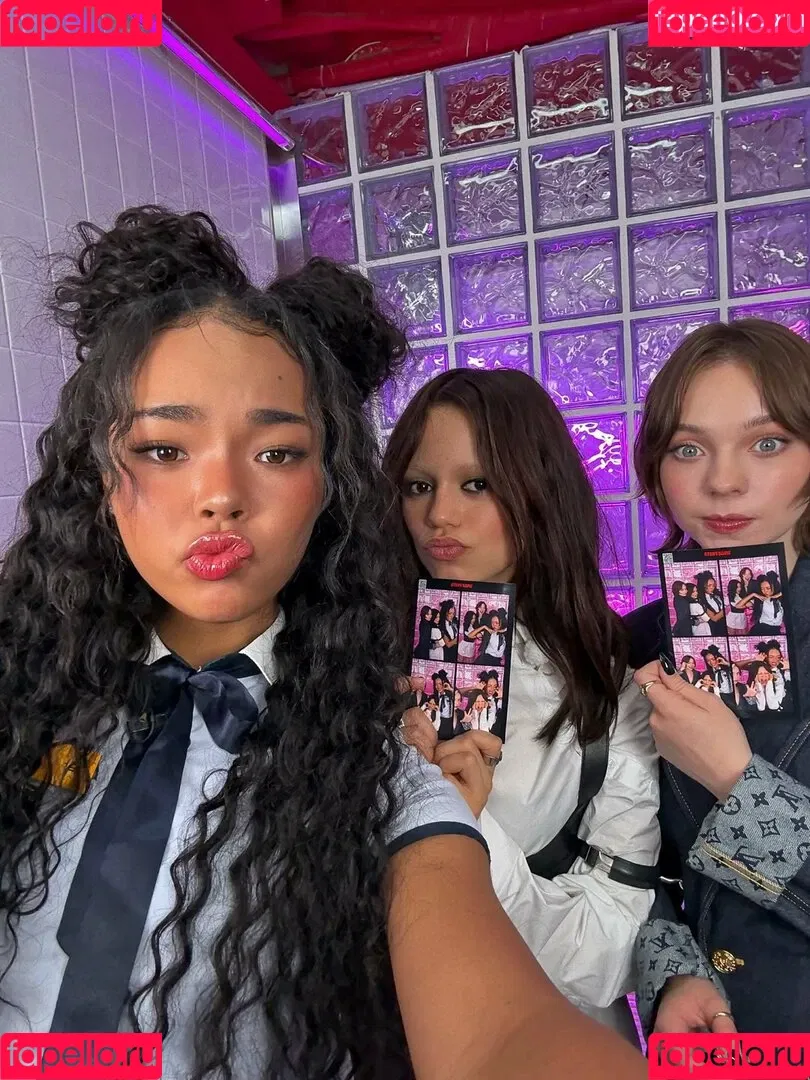 Jenna Ortega / Page / jennaortega / ortega_jenna Onlyfans Photo Gallery 