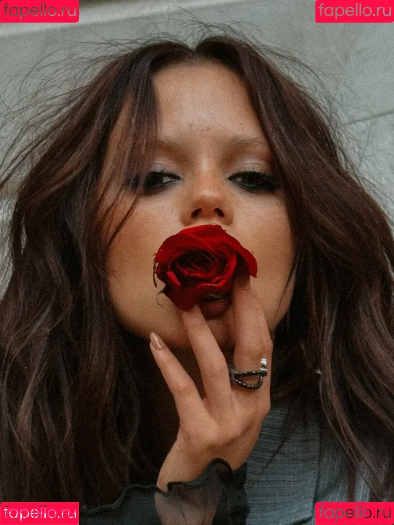 Jenna Ortega / Page / jennaortega / ortega_jenna Onlyfans Photo Gallery 