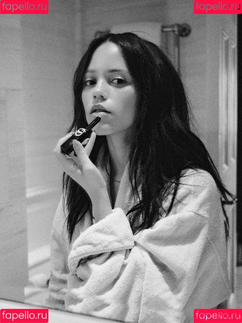 Jenna Ortega / Page / jennaortega / ortega_jenna Onlyfans Photo Gallery 